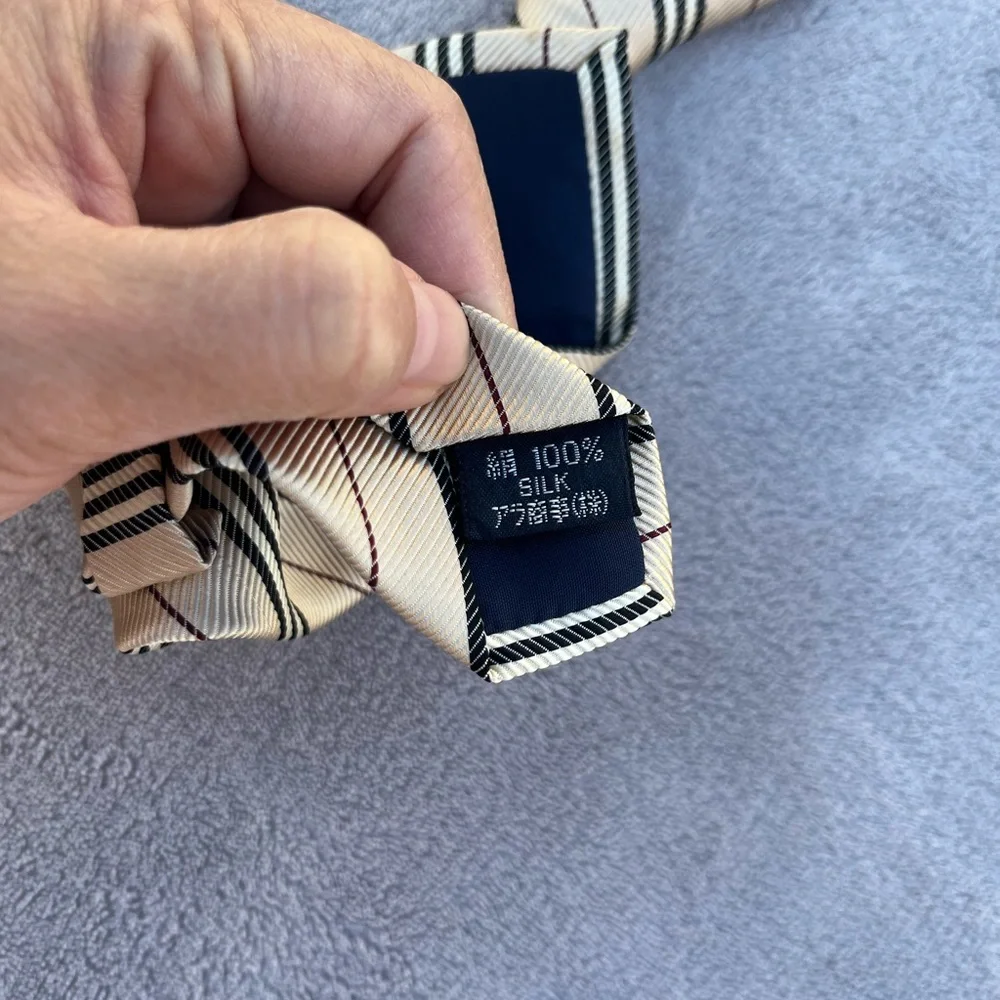 Burberry Kids Necktie (PRICE FIRM❤️)